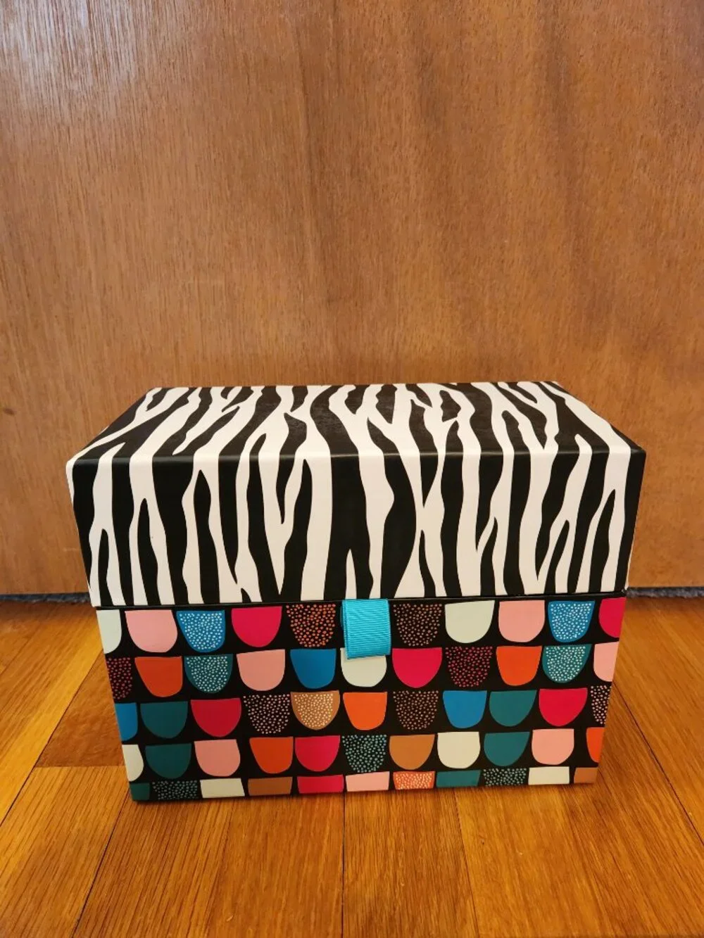 15 Greeting Cards and Card Box Organizer